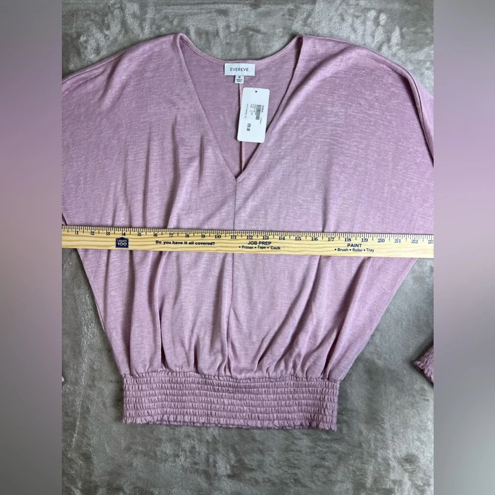 Evereve Dusty Rose V-Neck Smocked Hem Dolman Sleeve Top - Picture 3 of 10